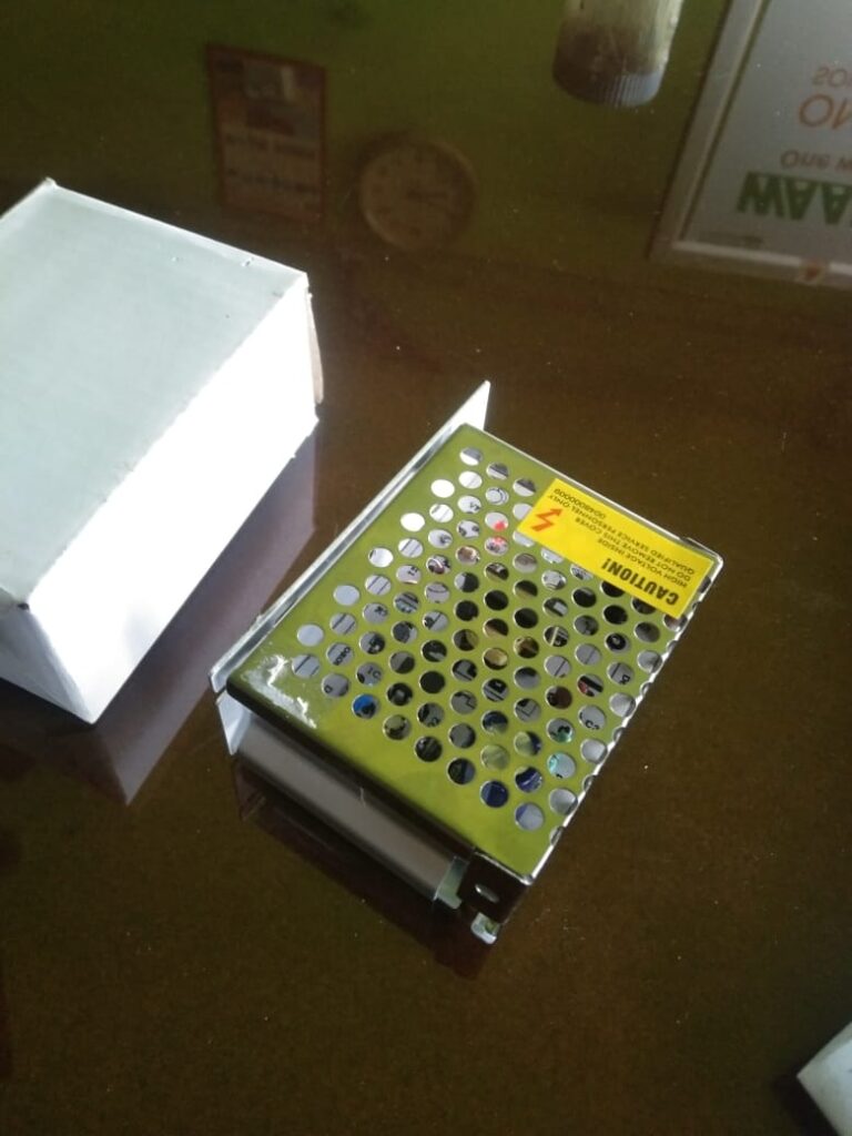 12 V 2 A smps